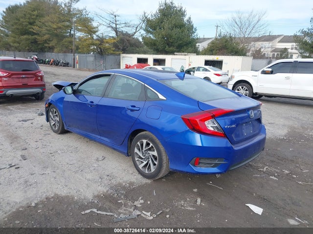 Honda CIVIC EX 2018 2HGFC2F79JH581739 Image 3