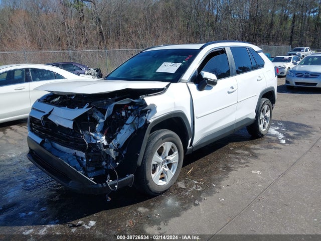 Toyota Rav4 Xle 2020 2T3W1RFV3LC072116 Image 2