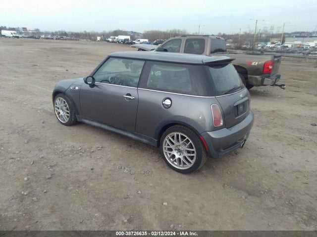 2003 MINI COOPER S WMWRE33463TD63656 Photo 2