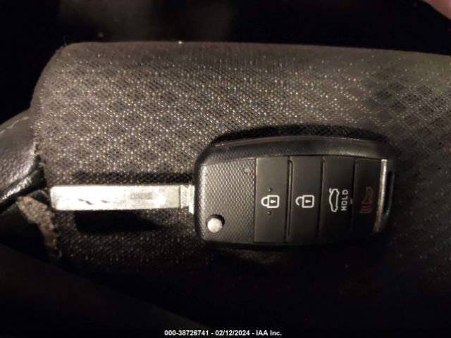 5XXGT4L31JG241147 KIA Optima S