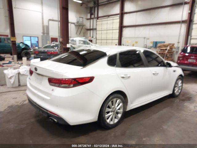 5XXGT4L31JG241147 KIA Optima S