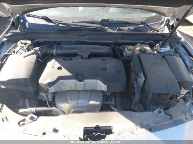 1G11D5SL2FF290236 Chevrolet MALIBU 2LT