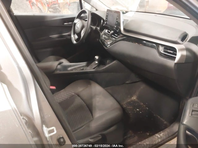 Toyota C-HR LE 2020 NMTKHMBX6LR116323 Image 5