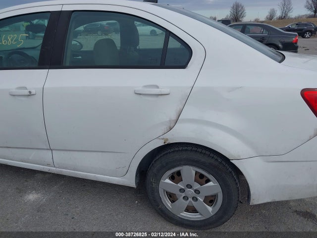 Chevrolet Sonic Ls Auto 2014 1G1JA5SH7E4181303 Image 12