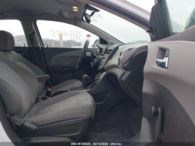 Chevrolet Sonic Ls Auto 2014 1G1JA5SH7E4181303 Image 5