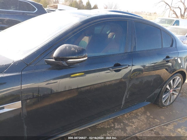 Jaguar Xe S 2018 SAJAG4FV9JCP17864 Image 15
