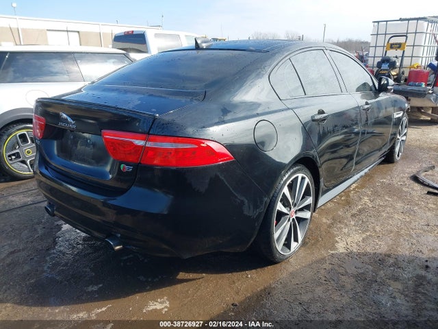 2018 JAGUAR XE SAJAG4FV9JCP17864 Photo 3