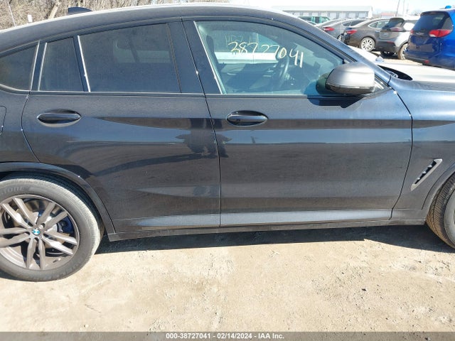 5UX2V5C04M9E53527 BMW X4 M40i