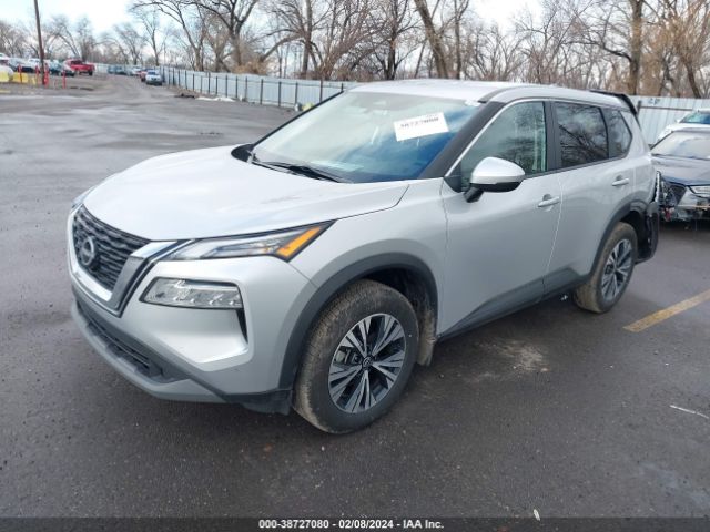 5N1BT3BB3NC690828 Nissan Rogue Sv Intelligent Awd