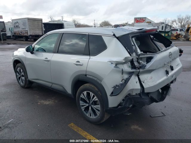 5N1BT3BB3NC690828 Nissan Rogue Sv Intelligent Awd