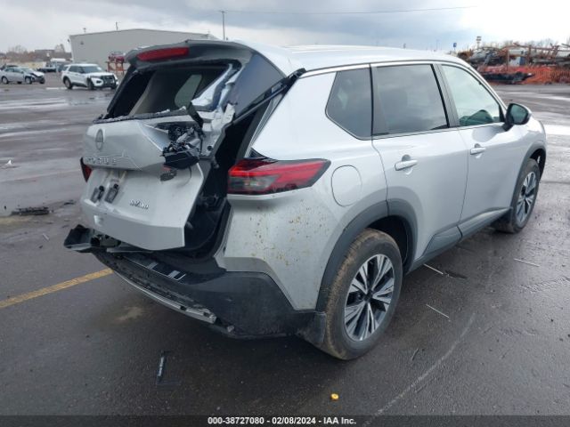 5N1BT3BB3NC690828 Nissan Rogue Sv Intelligent Awd