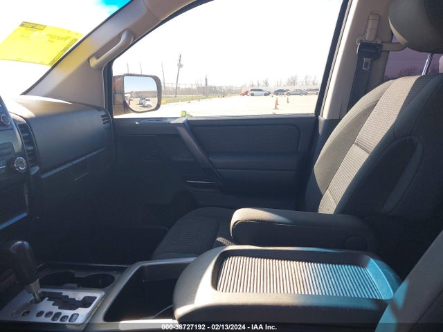 Nissan TITAN SV 2014 1N6BA0EC5EN508660 Image 5