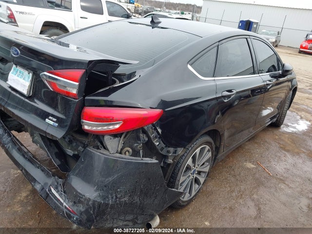Ford FUSION SE 2020 3FA6P0T9XLR172451 Image 4