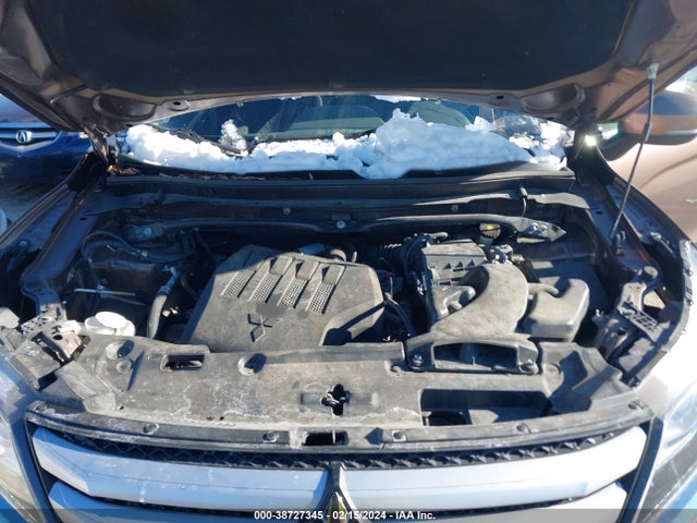 JA4AT3AAXLZ002823 Mitsubishi Eclipse Cross Es 1.5t Awc