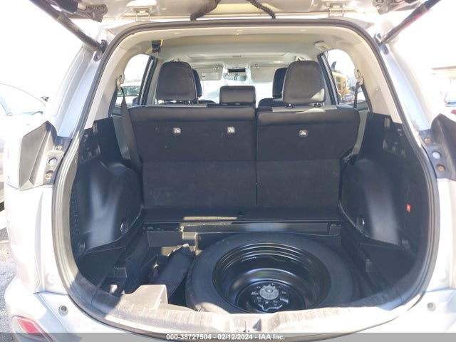 Toyota Rav4 Limited 2018 2T3YFREV0JW512963 Image 8
