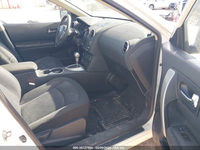 2014 NISSAN ROGUE SELECT S VIN: JN8AS5MV7EW203588