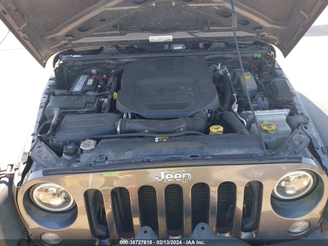 1C4BJWDG5JL822566 Jeep Wrangler Jk Unlimited Sport S 4x4