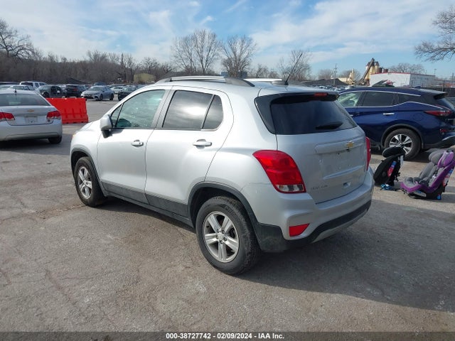 Chevrolet Trax Awd Lt 2022 KL7CJPSM3NB526800 Image 3
