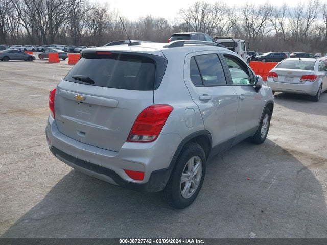 Chevrolet Trax Awd Lt 2022 KL7CJPSM3NB526800 Image 4