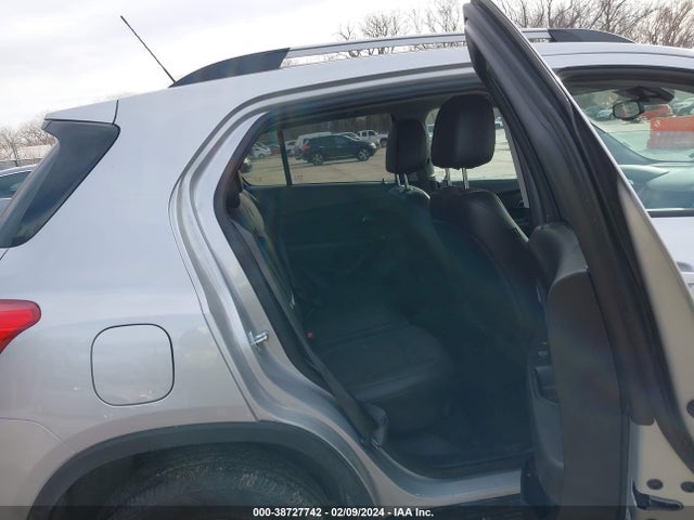Chevrolet Trax Awd Lt 2022 KL7CJPSM3NB526800 Image 8