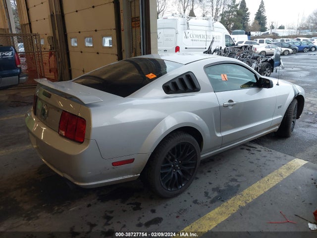 2006 FORD MUSTANG GT VIN: 1ZVFT82H865218960