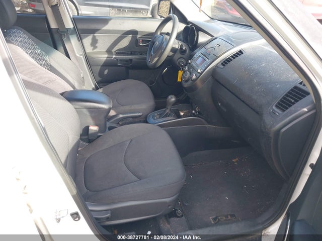 2011 KIA SOUL VIN: KNDJT2A29B7723587
