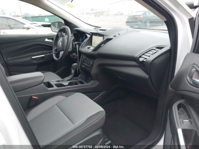 1FMCU0G94HUE25534 Ford ESCAPE SE