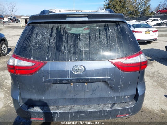 2015 TOYOTA SIENNA LE 8 PASSENGER VIN: 5TDKK3DC7FS602277