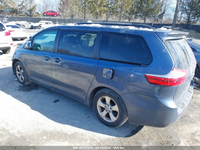 2015 TOYOTA SIENNA LE 8 PASSENGER VIN: 5TDKK3DC7FS602277