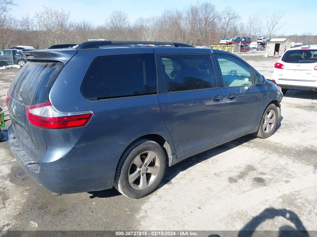 2015 TOYOTA SIENNA LE 8 PASSENGER VIN: 5TDKK3DC7FS602277
