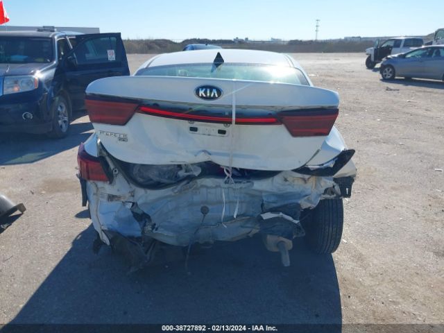 3KPF24AD4KE008335 KIA FORTE FE