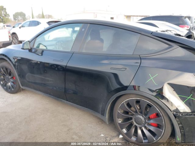 7SAYGDEFXNF347401 Tesla Model Y Performance Dual Motor All-wheel Drive