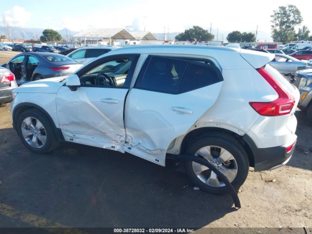 YV4AC2HK2L2209226 Volvo Xc40 T4 Momentum