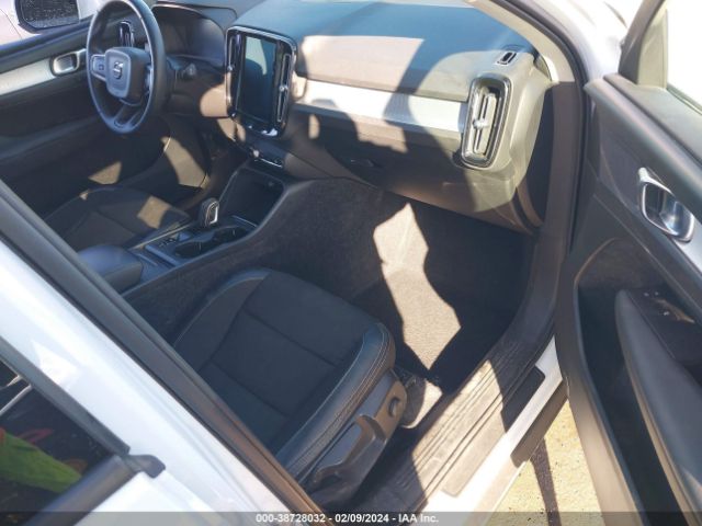 YV4AC2HK2L2209226 Volvo Xc40 T4 Momentum