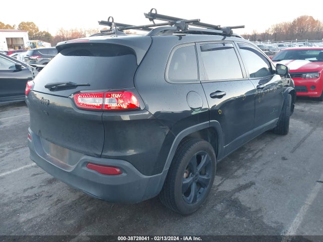 1C4PJLCB9GW207164 Jeep Cherokee Altitude