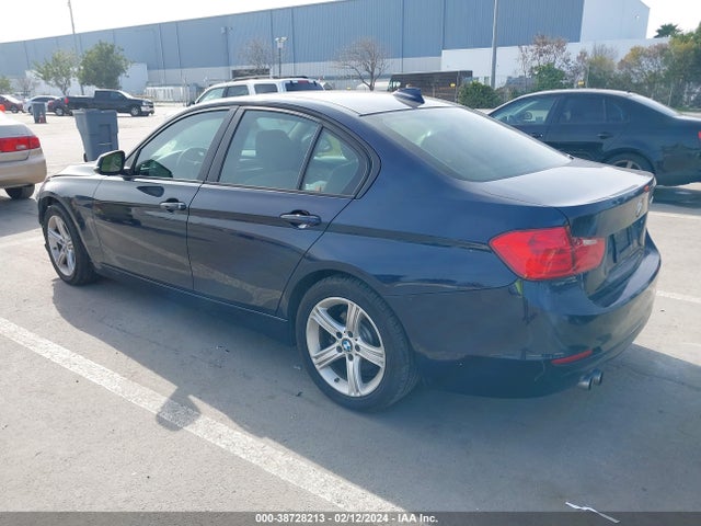 BMW 328I 2015 WBA3C1C51FK120935 Image 3
