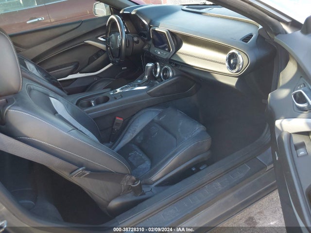 Chevrolet Camaro 2lt 2019 1G1FD1RS8K0147641 Image 5