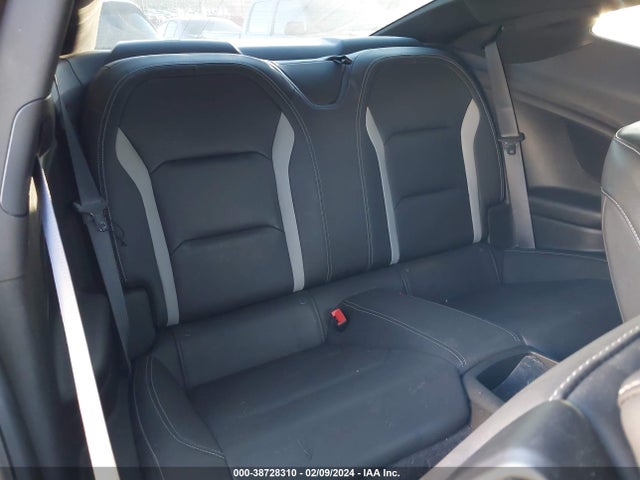 Chevrolet Camaro 2lt 2019 1G1FD1RS8K0147641 Image 8
