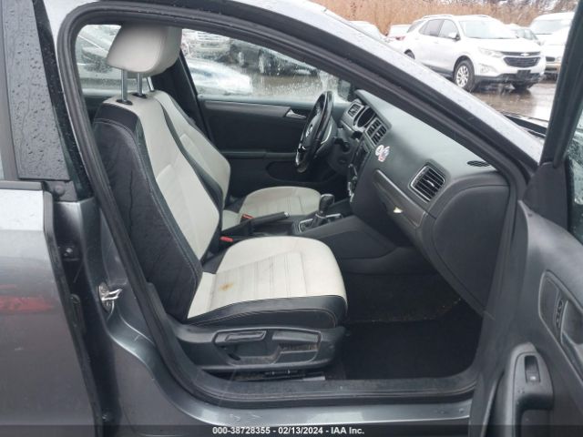 3VWD17AJ1GM330393 Volkswagen Jetta 1.8t Sport