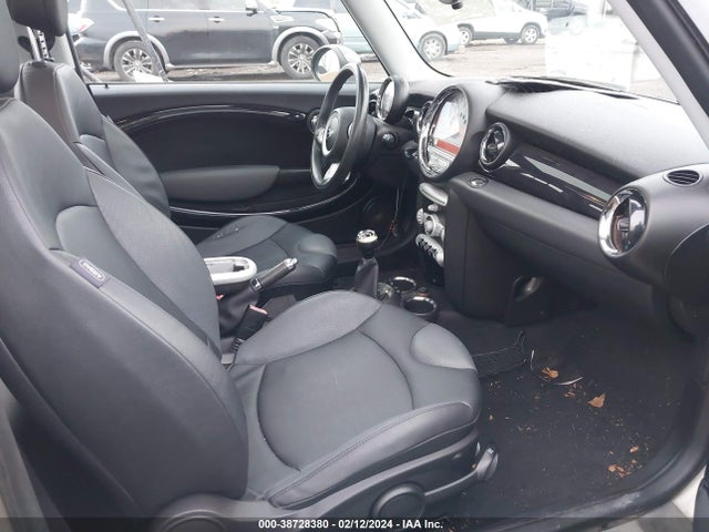 2007 MINI COOPER WMWMF33507TU62105 Photo 4