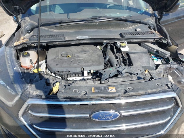 Ford ESCAPE SE 2018 1FMCU0GD3JUA83147 Image 10