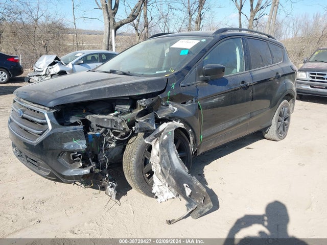 Ford ESCAPE SE 2018 1FMCU0GD3JUA83147 Image 2
