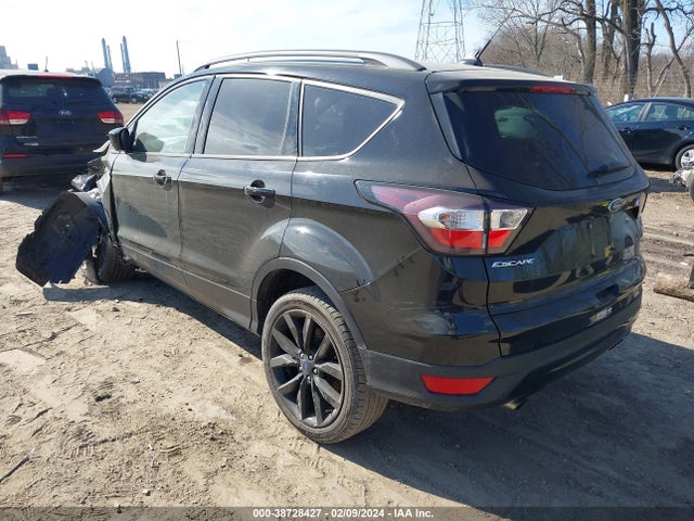 Ford ESCAPE SE 2018 1FMCU0GD3JUA83147 Image 3
