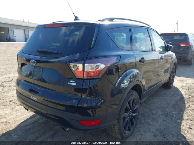 Ford ESCAPE SE 2018 1FMCU0GD3JUA83147 Image 4