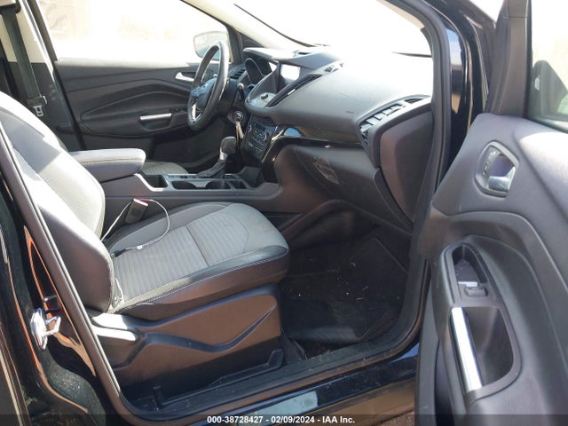 Ford ESCAPE SE 2018 1FMCU0GD3JUA83147 Image 5