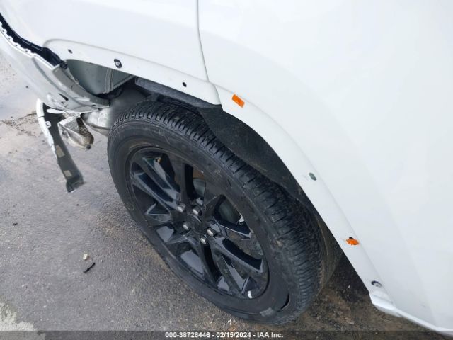 1C4RJEAG1NC126760 Jeep Grand Cherokee Wk Laredo X 4x2