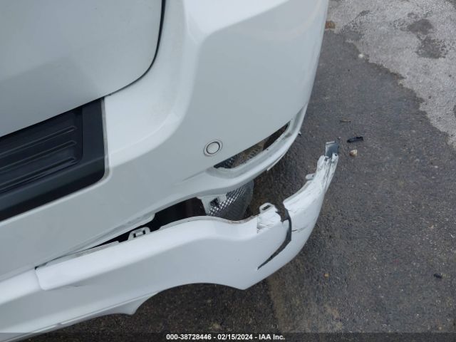 1C4RJEAG1NC126760 Jeep Grand Cherokee Wk Laredo X 4x2