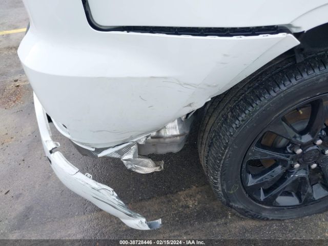 1C4RJEAG1NC126760 Jeep Grand Cherokee Wk Laredo X 4x2
