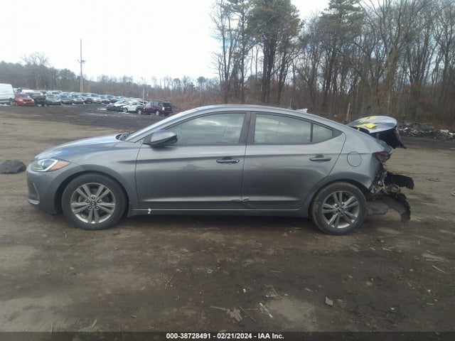 Hyundai Elantra Value Edition 2018 5NPD84LFXJH360141 Image 14