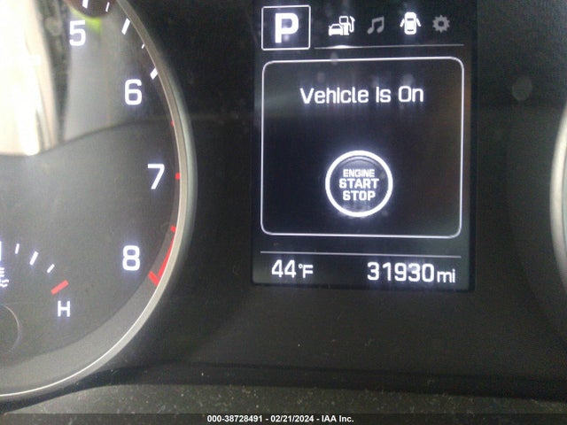 Hyundai Elantra Value Edition 2018 5NPD84LFXJH360141 Image 15